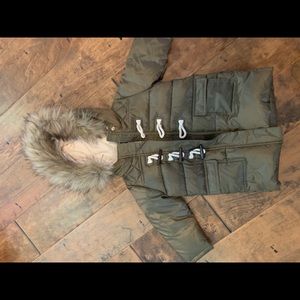NWOT size 3T Gap winter coat